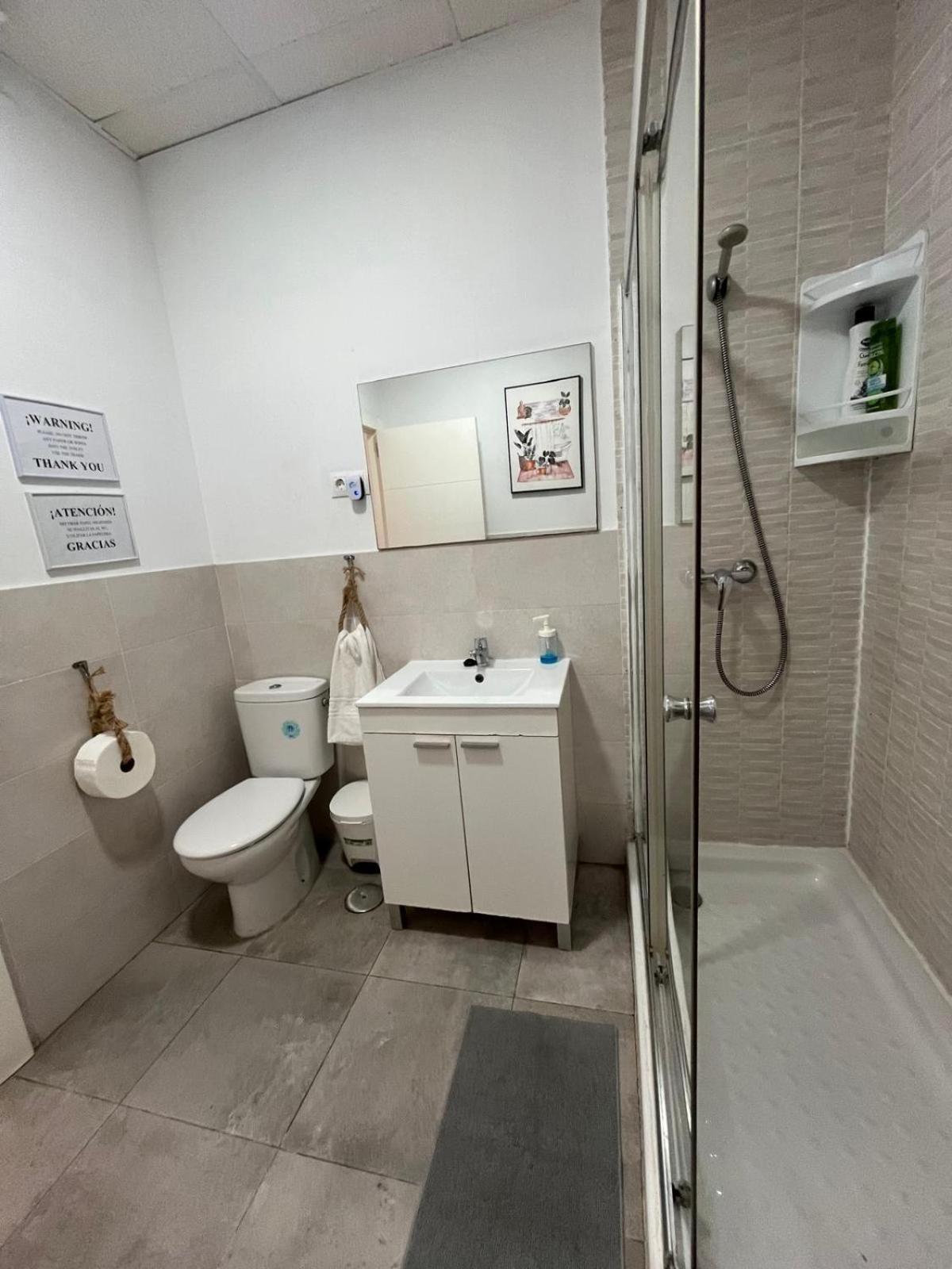 Becquer 2 Apartment มาลากา ภายนอก รูปภาพ