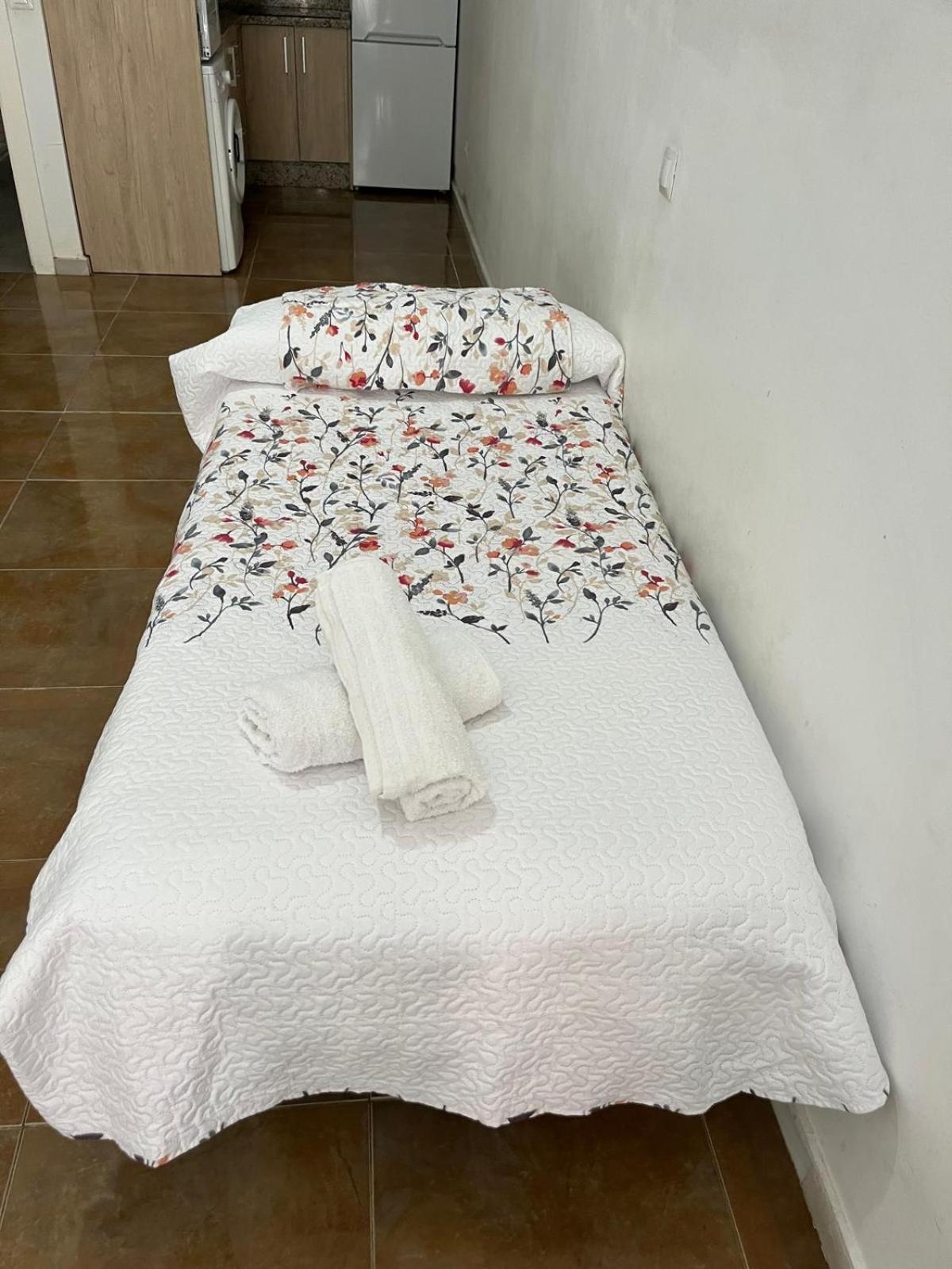 Becquer 2 Apartment มาลากา ภายนอก รูปภาพ