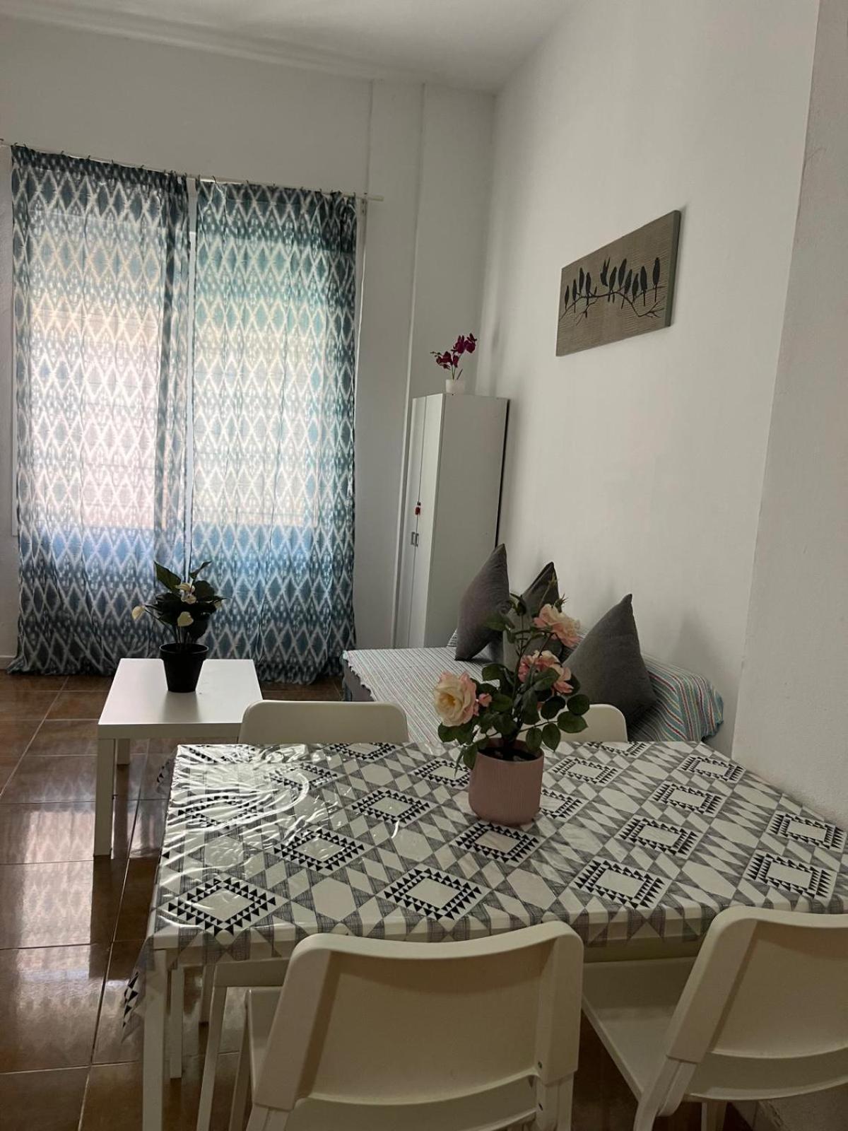 Becquer 2 Apartment มาลากา ภายนอก รูปภาพ