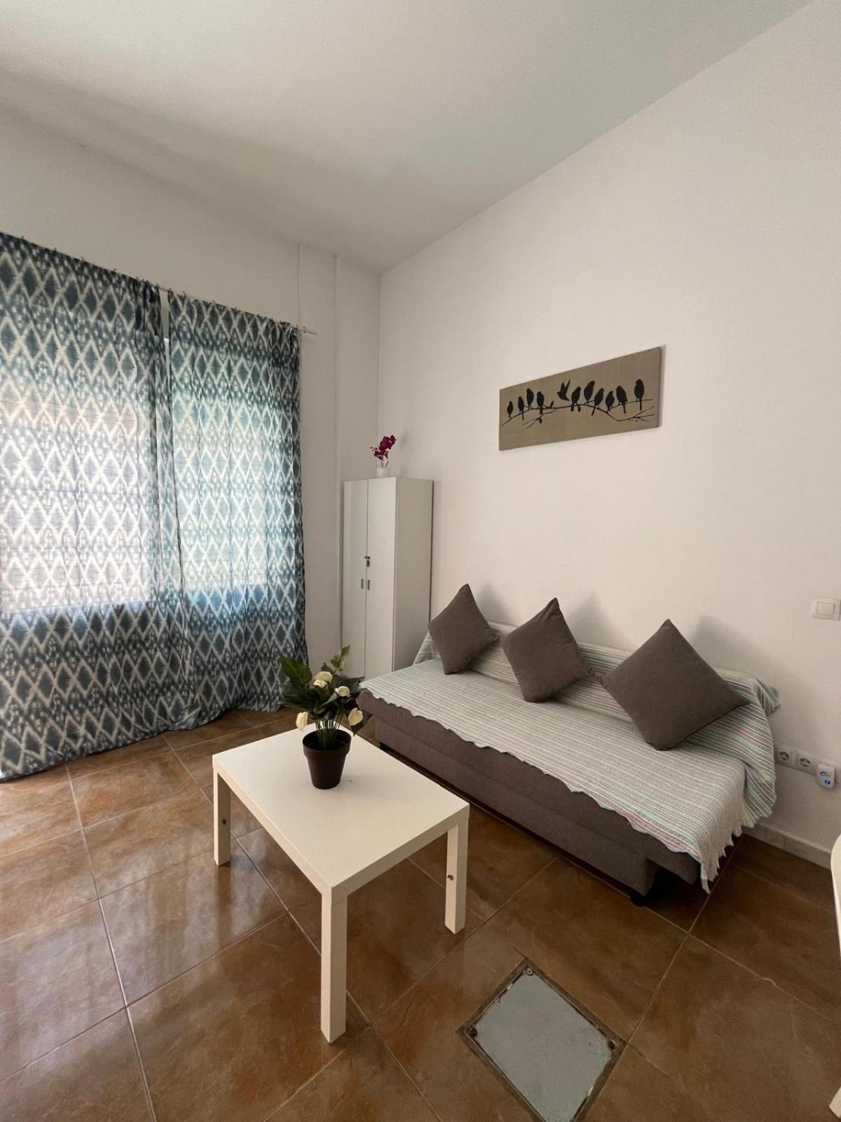 Becquer 2 Apartment มาลากา ภายนอก รูปภาพ