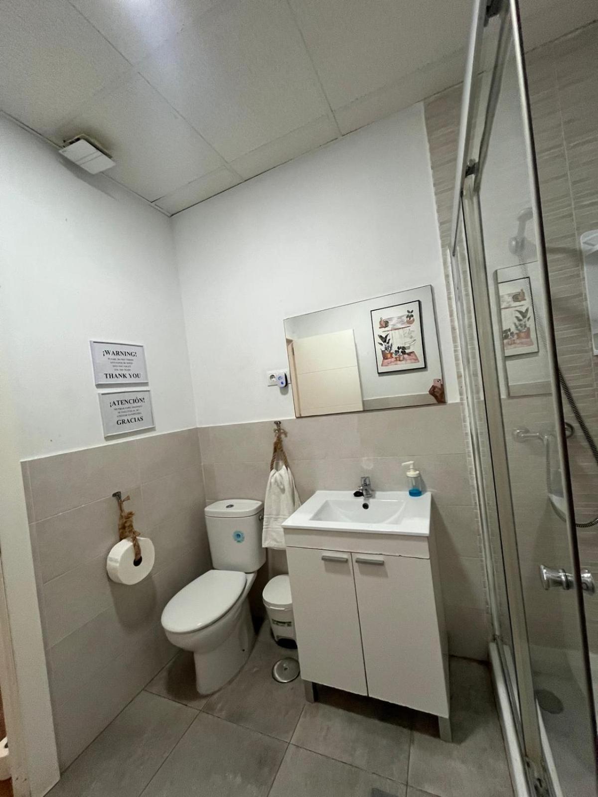 Becquer 2 Apartment มาลากา ภายนอก รูปภาพ